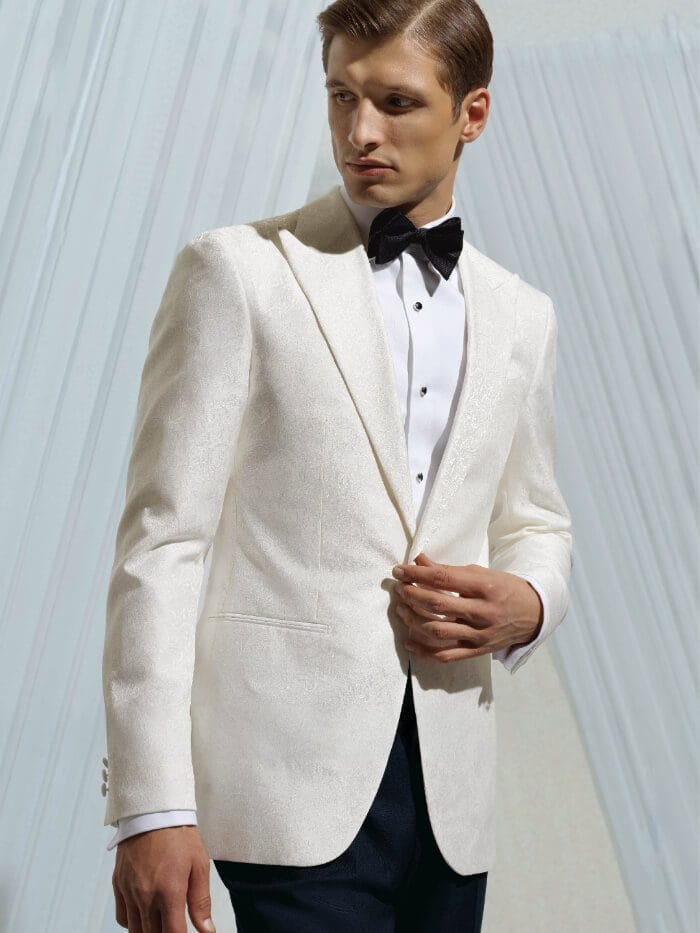 The Gentleman’s Guide to Wearing a Dinner Suit with Confidence